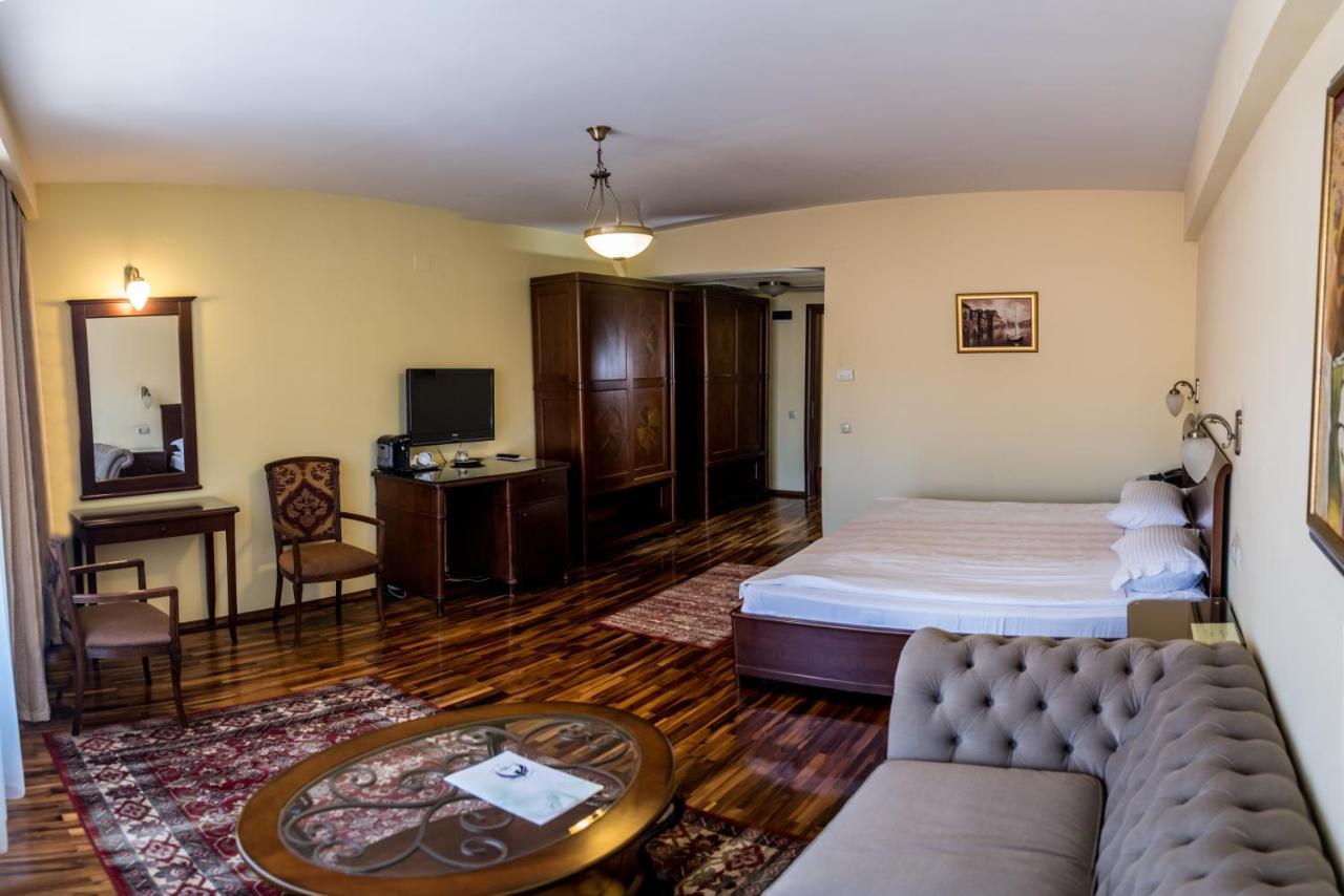 The Elite - Oradea'S Legendary Hotel Exterior foto